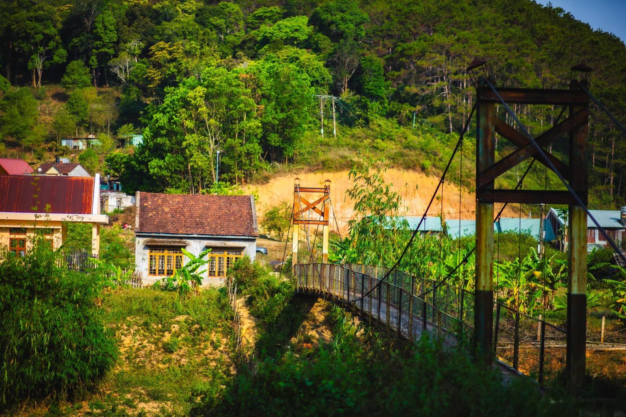 Nha Trong Ban - Homestay Mang Den Kon Von Kla Екстер'єр фото