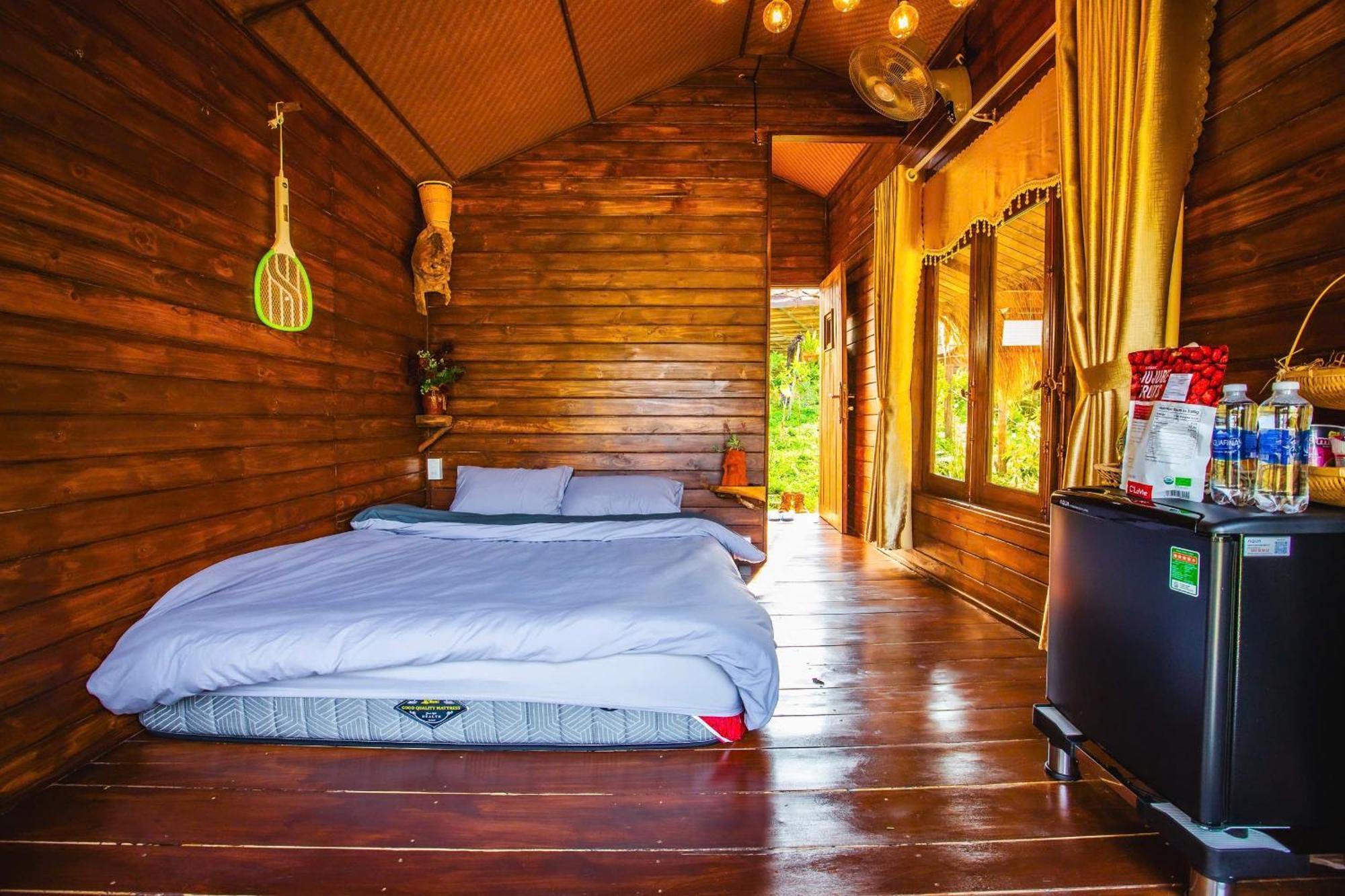Nha Trong Ban - Homestay Mang Den Kon Von Kla Екстер'єр фото