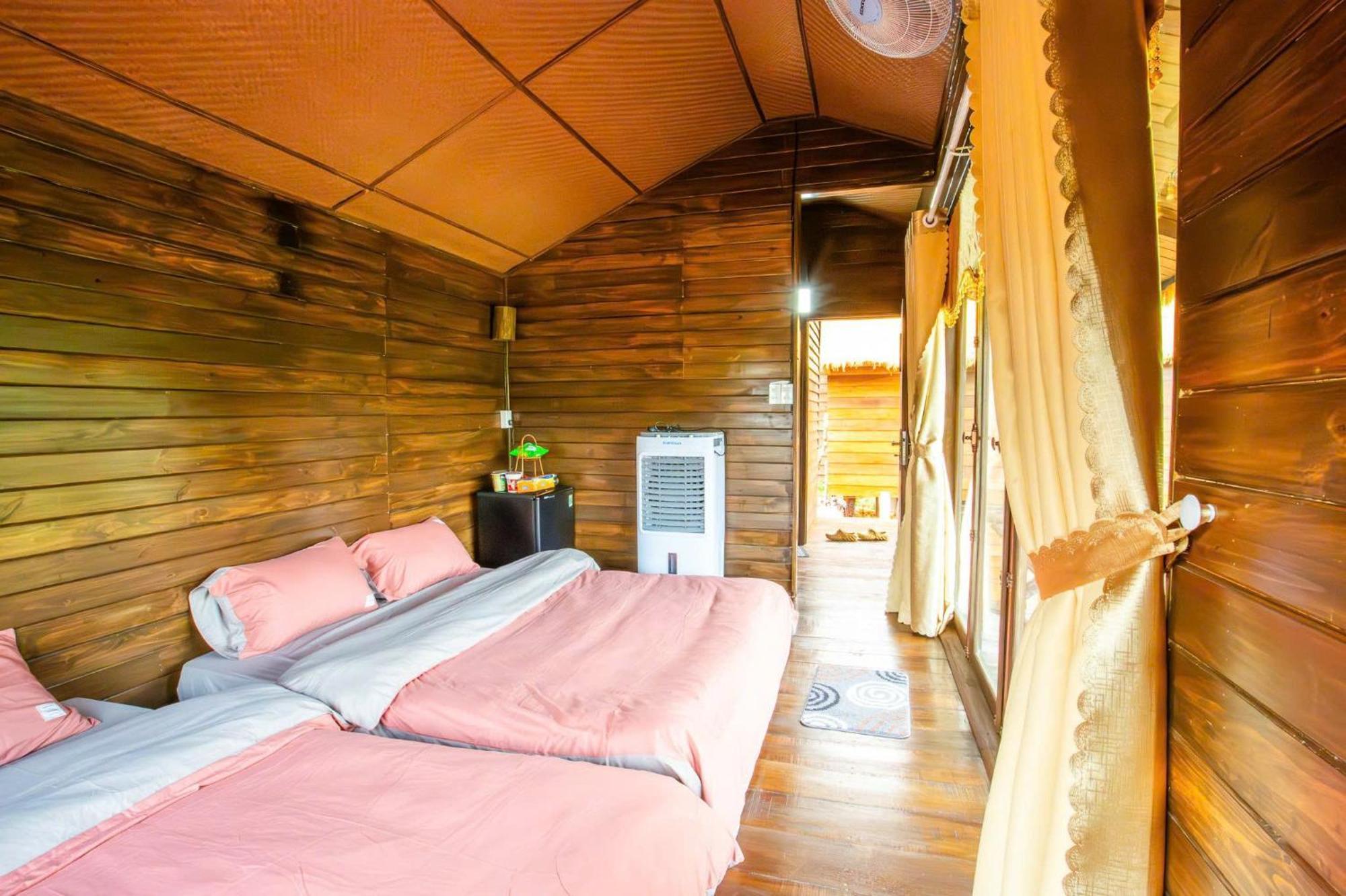 Nha Trong Ban - Homestay Mang Den Kon Von Kla Екстер'єр фото