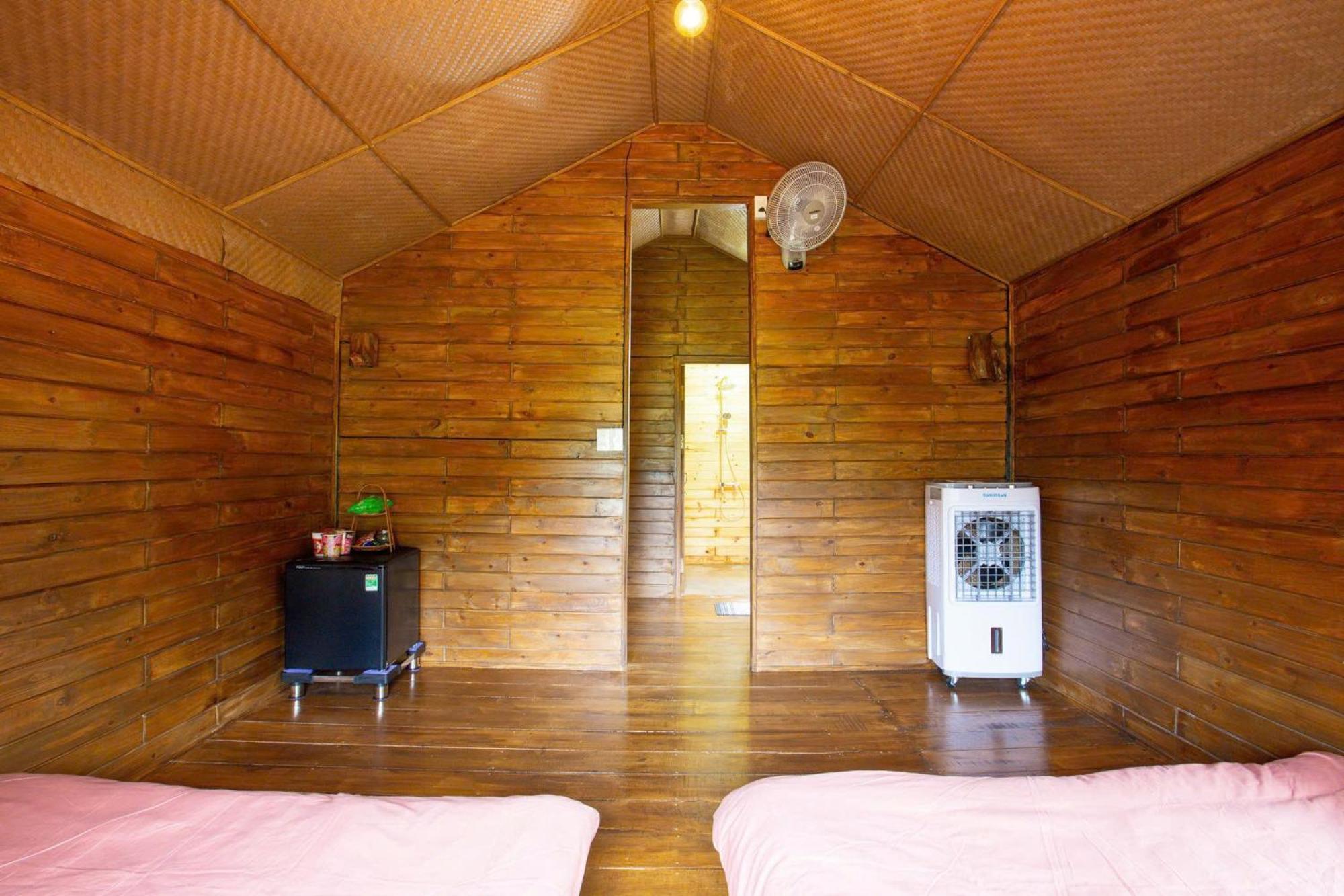 Nha Trong Ban - Homestay Mang Den Kon Von Kla Екстер'єр фото