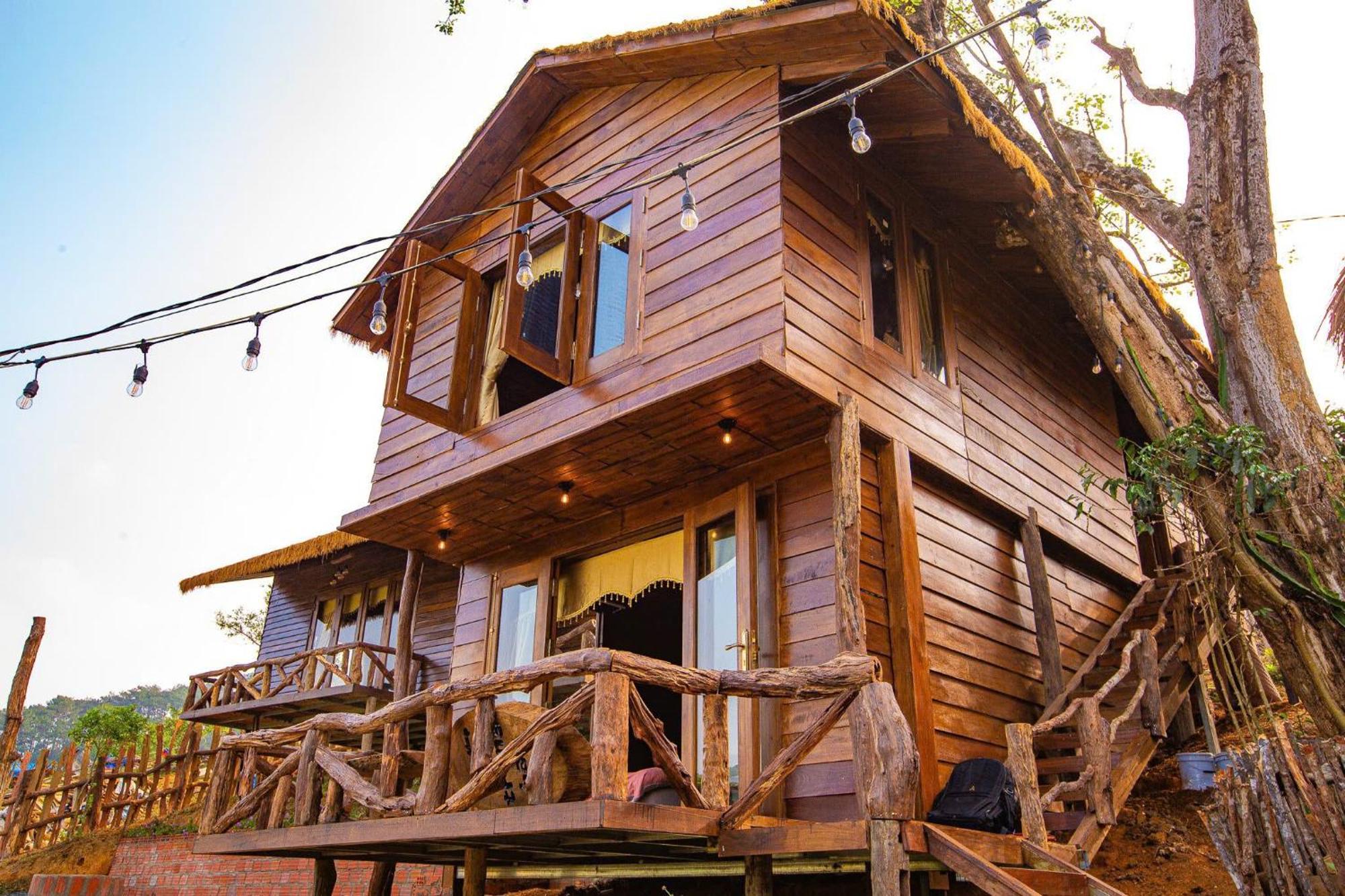Nha Trong Ban - Homestay Mang Den Kon Von Kla Екстер'єр фото