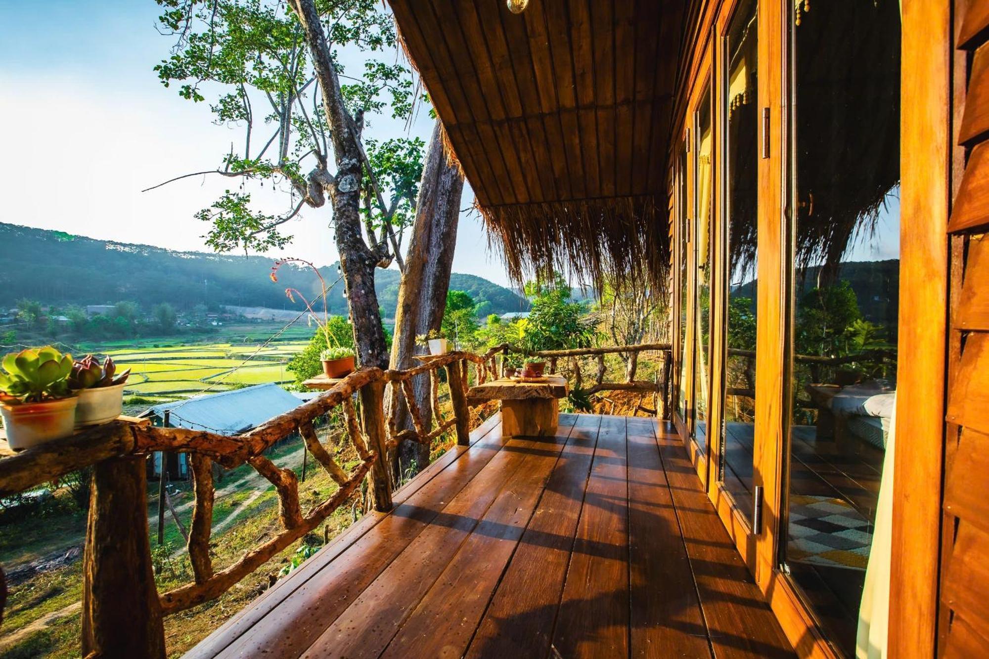 Nha Trong Ban - Homestay Mang Den Kon Von Kla Екстер'єр фото